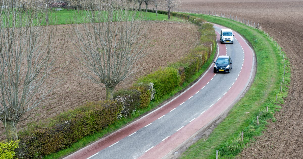 Elektrische auto op de openbare weg in Nederland